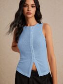 Top de Tanque Estilo Clásico con Botones y Raja Frontal