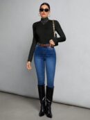 Top Cuello Alto Ajustado en Color Sólido Ideal para Otoño e Invierno