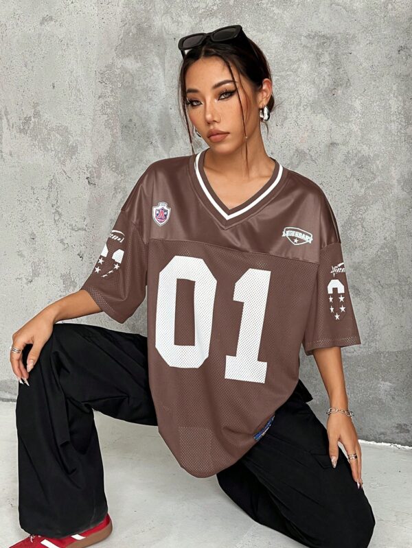 Camiseta Deportiva de Malla con Estampado de Números y Letras - Image 61