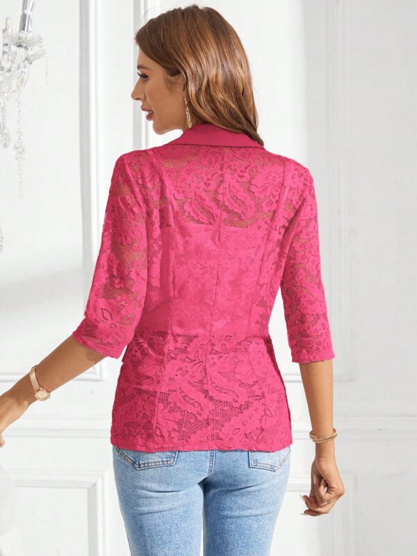 Chaqueta Elegante con Detalles de Encaje y Botón Único - Image 15