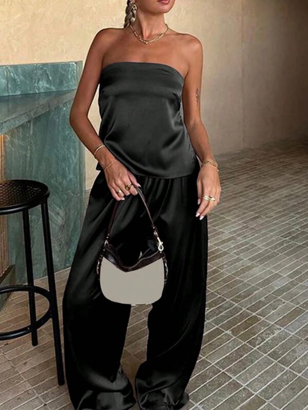 Conjunto Casual de Top Bandeau y Falda en Color Sólido