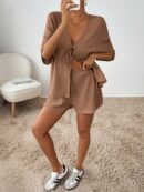 Conjunto Casual de Top con Hombros Caídos y Shorts