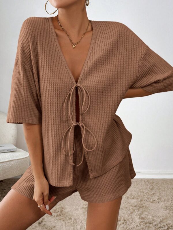 Conjunto Casual de Top con Hombros Caídos y Shorts - Image 18