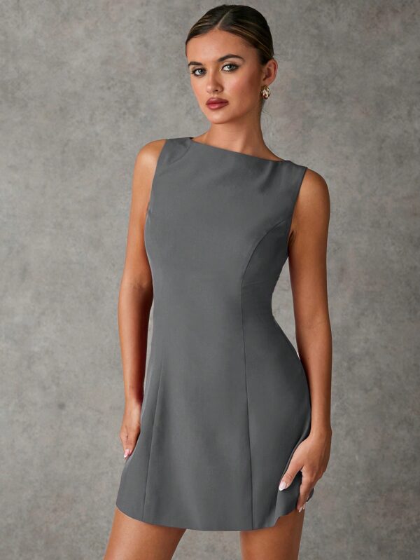 Vestido Elegante Sin Mangas con Espalda Descubierta y Corte A - Image 26