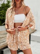 Conjunto Veraniego Bohemio de Blusa y Shorts con Estampado Floral