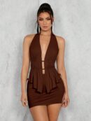 Conjunto de Blusa Halter con Falda Plisada y Abertura