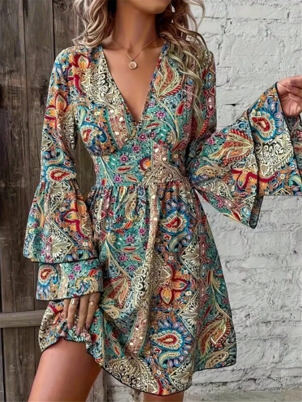 Vestido Estampado con Cuello V y Manga Larga