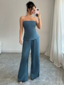 Conjunto Casual de Top Bandeau y Falda en Color Sólido
