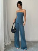 Conjunto Casual de Top Bandeau y Falda en Color Sólido