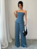 Conjunto Casual de Top Bandeau y Falda en Color Sólido