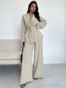 Set Elegante y Casual de Shacket y Pantalón con Cinturón