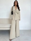 Set Elegante y Casual de Shacket y Pantalón con Cinturón