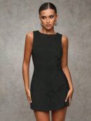 Vestido Corto Casual de Lana a Cuadros con Botones Frontales