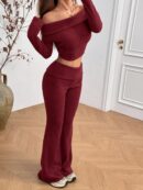 Set de Top Corto y Pantalones Acampanados con Hombros Descubiertos