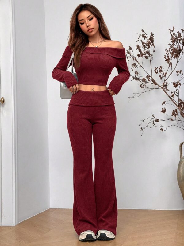 Set de Top Corto y Pantalones Acampanados con Hombros Descubiertos - Image 42