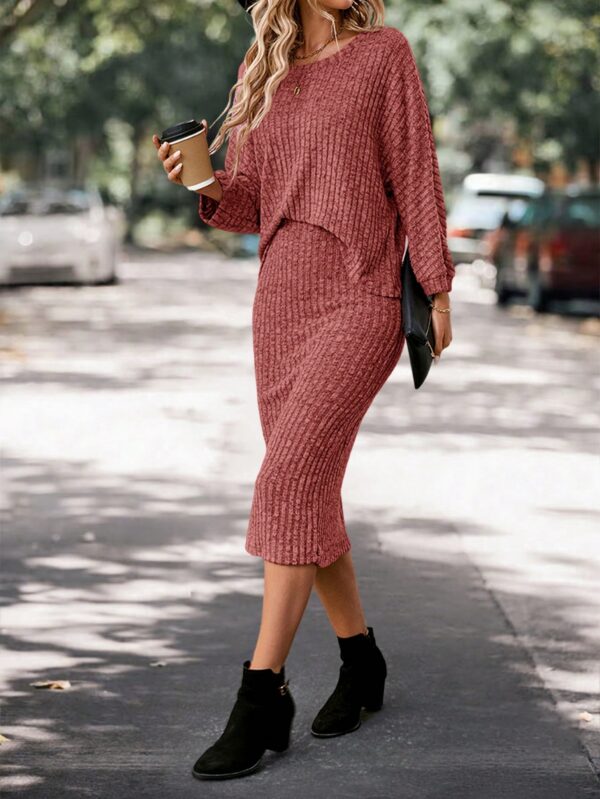 Set Casual de Top con Manga Murciélago y Falda Tejidos - Image 67