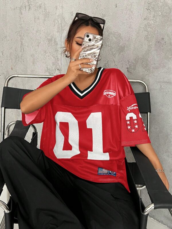 Camiseta Deportiva de Malla con Estampado de Números y Letras - Image 47