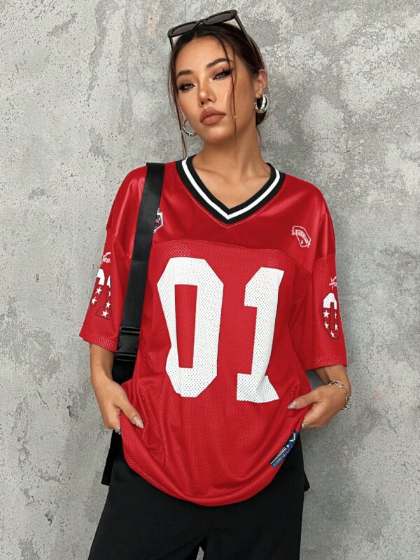 Camiseta Deportiva de Malla con Estampado de Números y Letras - Image 49