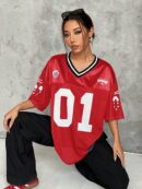 Camiseta Deportiva de Malla con Estampado de Números y Letras