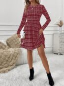 Vestido Corto a Cuadros con Manga Larga y Cuello Redondo