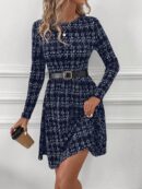 Vestido Corto a Cuadros con Manga Larga y Cuello Redondo