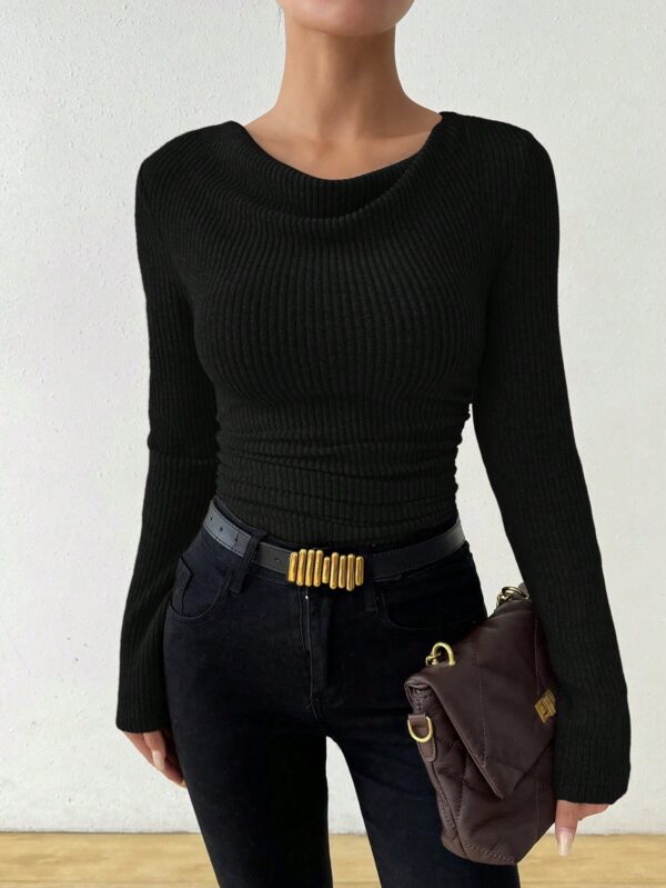 Camiseta Asimétrica Vintage con Cuello Drapeado y Manga Larga Ajustada - Image 25