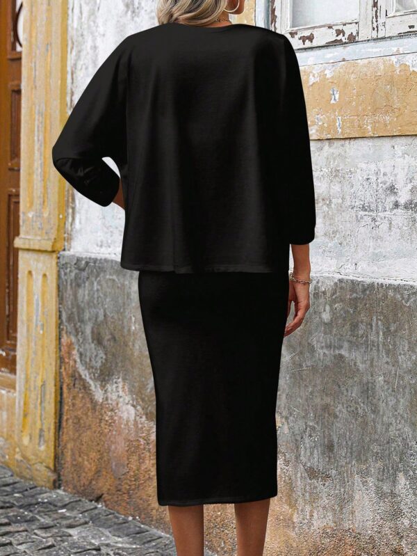 Set Casual de Top con Manga Murciélago y Falda Tejidos - Image 14