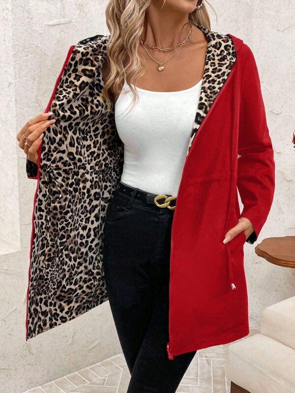 Chaqueta Reversible con Capucha Estampado Leopardo - Image 9