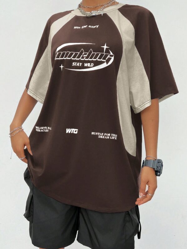Remera Oversize Deportiva con Estampado de Bloques de Colores - Image 13