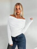 Remera Ajustada Plisada de Manga Larga en Color Sólido