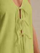 Set Casual de Verano con Top Halter y Shorts