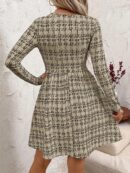 Vestido Corto a Cuadros con Manga Larga y Cuello Redondo