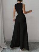Mono Elegante de Doble Botonadura con Pliegues y Cinturón
