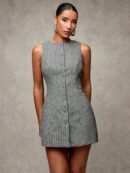 Vestido Corto Casual de Lana a Cuadros con Botones Frontales