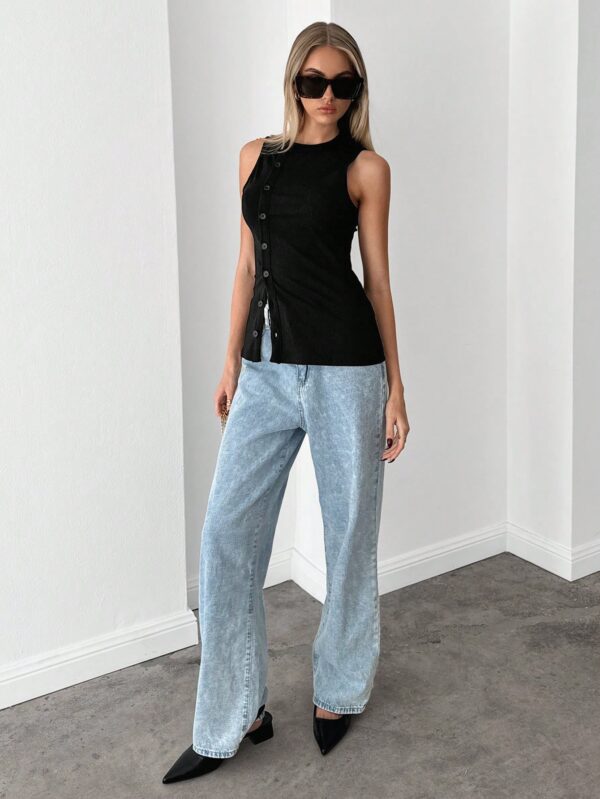 Top Tejido Slim Fit Casual con Botones Frontales - Image 5