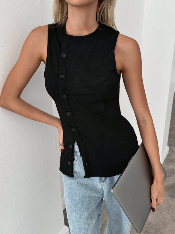 Top Tejido Slim Fit Casual con Botones Frontales - Image 8
