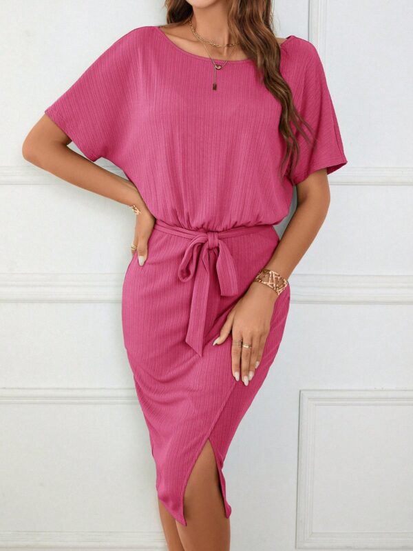 Vestido Casual con Cinturón y Falda Dividida de Manga Murciélago - Image 30