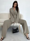 Set Elegante y Casual de Shacket y Pantalón con Cinturón