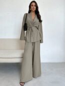 Set Elegante y Casual de Shacket y Pantalón con Cinturón