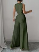 Mono Elegante de Doble Botonadura con Pliegues y Cinturón