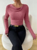 Camiseta Asimétrica Vintage con Cuello Drapeado y Manga Larga Ajustada