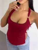 Top Estilo Halter con Espalda Descubierta y Detalles Metálicos