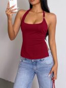 Top Estilo Halter con Espalda Descubierta y Detalles Metálicos
