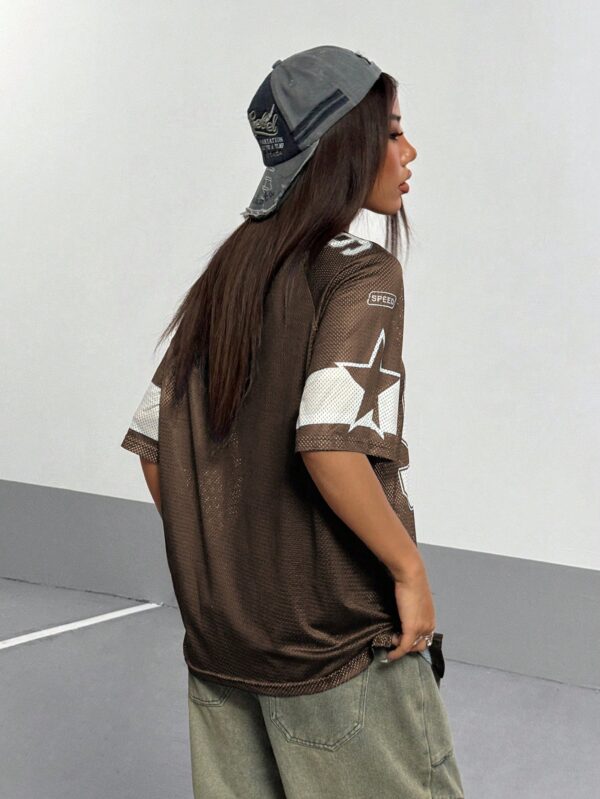 Camiseta Deportiva de Malla con Estampado Numérico y Manga Corta - Image 30