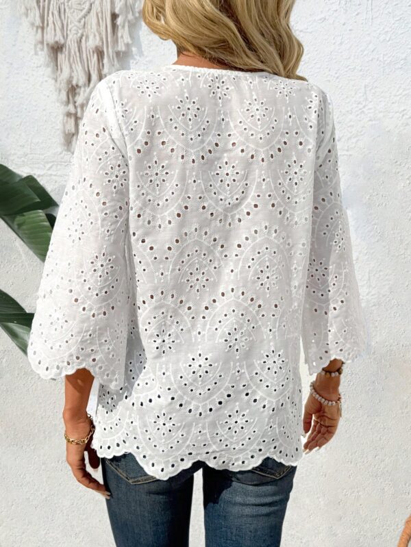 Blusa Casual de Manga Tres Cuartos en Color Sólido con Cuello V - Image 24