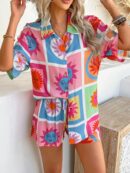 Conjunto Veraniego Bohemio de Blusa y Shorts con Estampado Floral