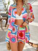 Conjunto Veraniego Bohemio de Blusa y Shorts con Estampado Floral