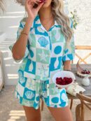 Conjunto Veraniego Bohemio de Blusa y Shorts con Estampado Floral