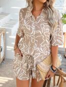 Conjunto Veraniego Bohemio de Blusa y Shorts con Estampado Floral