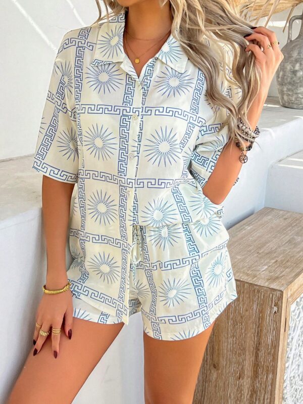 Conjunto Veraniego Bohemio de Blusa y Shorts con Estampado Floral - Image 47